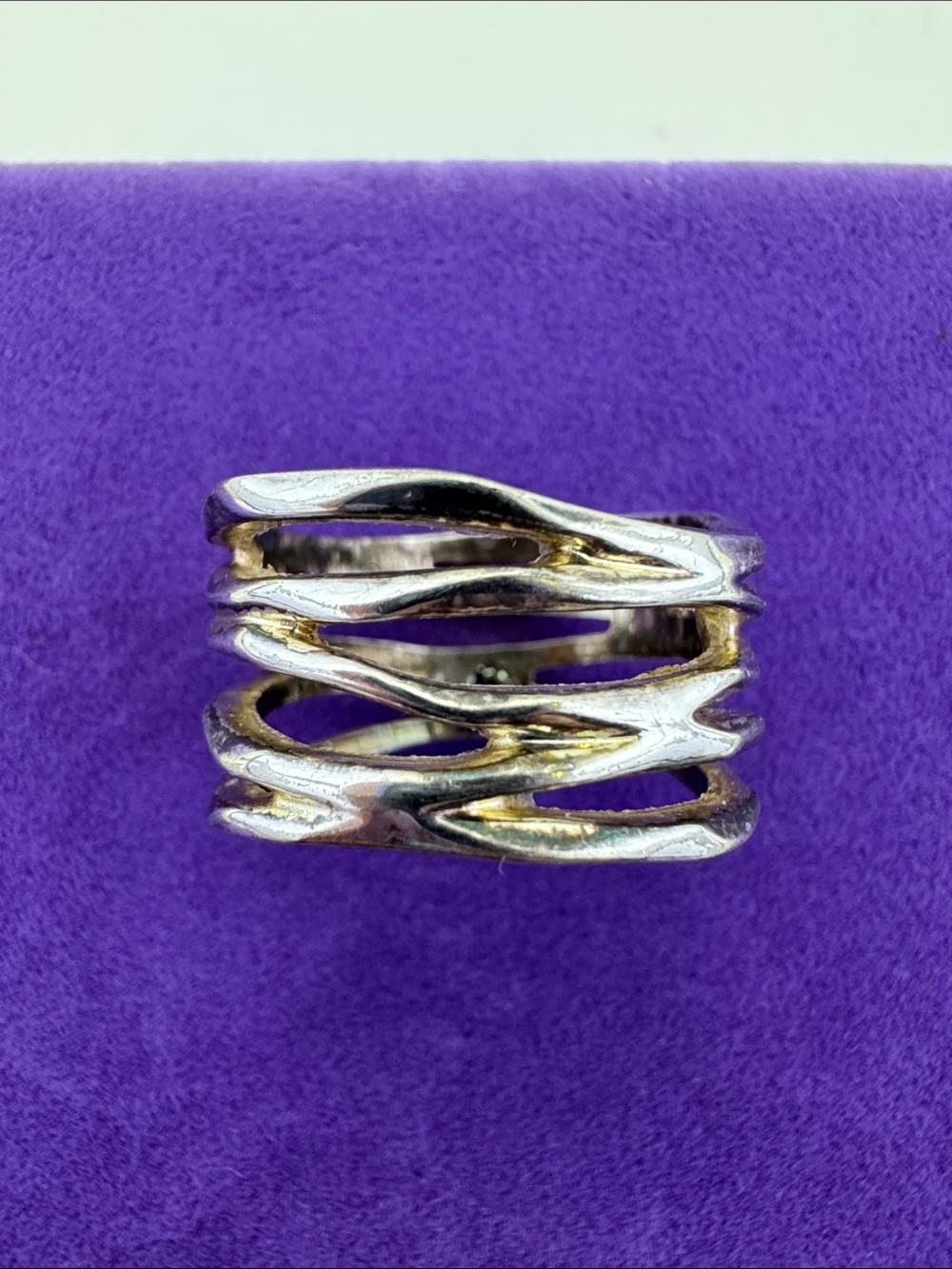 💛 Classic Silver Tone Wave Band Ring | Organic Texture